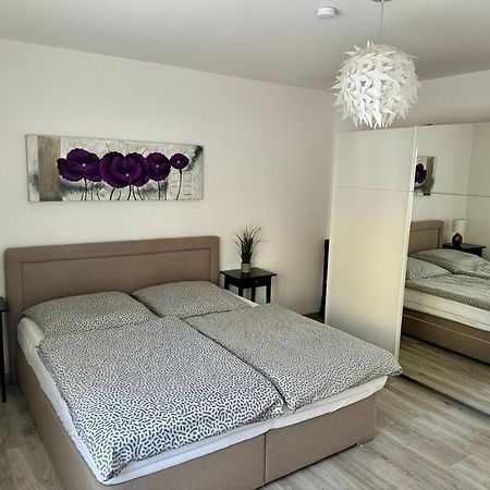 Traumhafte Kurstadt Apartment Moderne 2Zkb Balkon Pkw Stellplatz Bad Nauheim Bagian luar foto