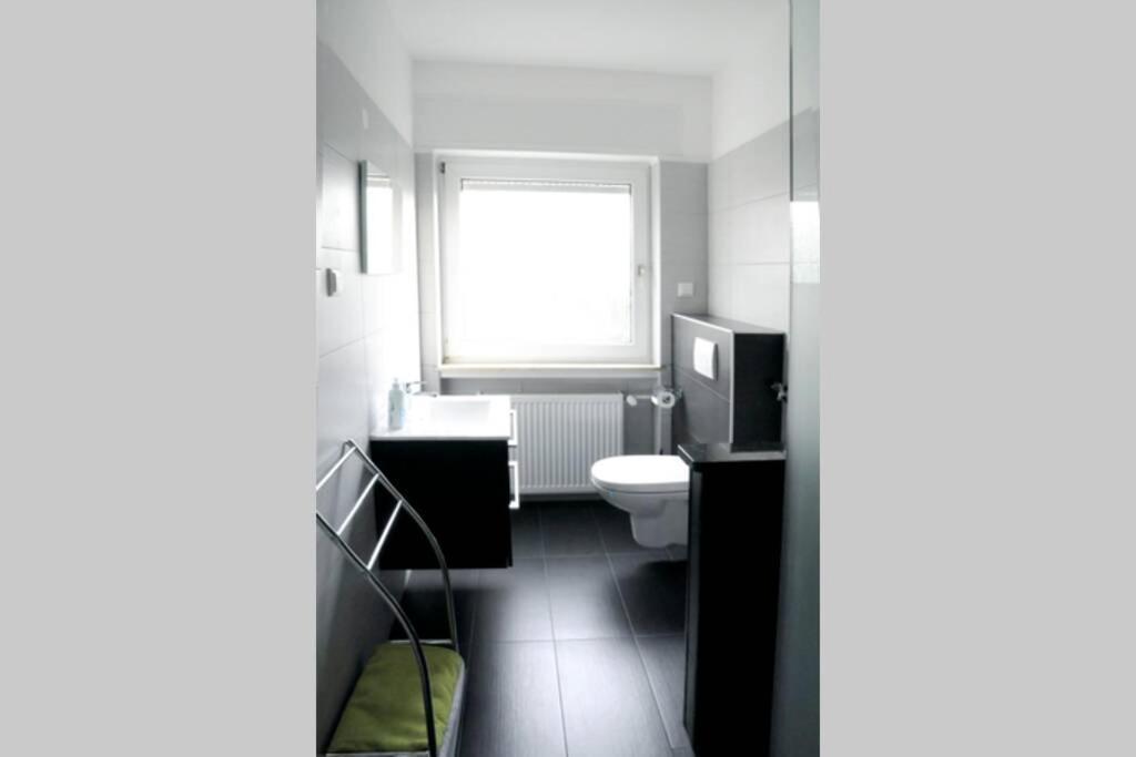 Traumhafte Kurstadt Apartment Moderne 2Zkb Balkon Pkw Stellplatz Bad Nauheim Bagian luar foto