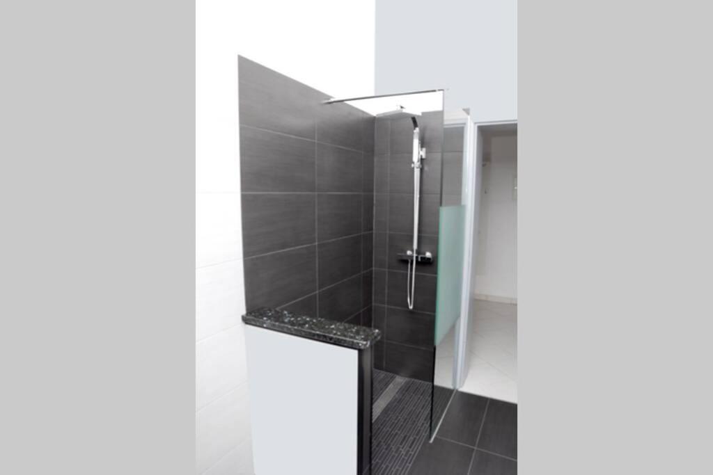 Traumhafte Kurstadt Apartment Moderne 2Zkb Balkon Pkw Stellplatz Bad Nauheim Bagian luar foto