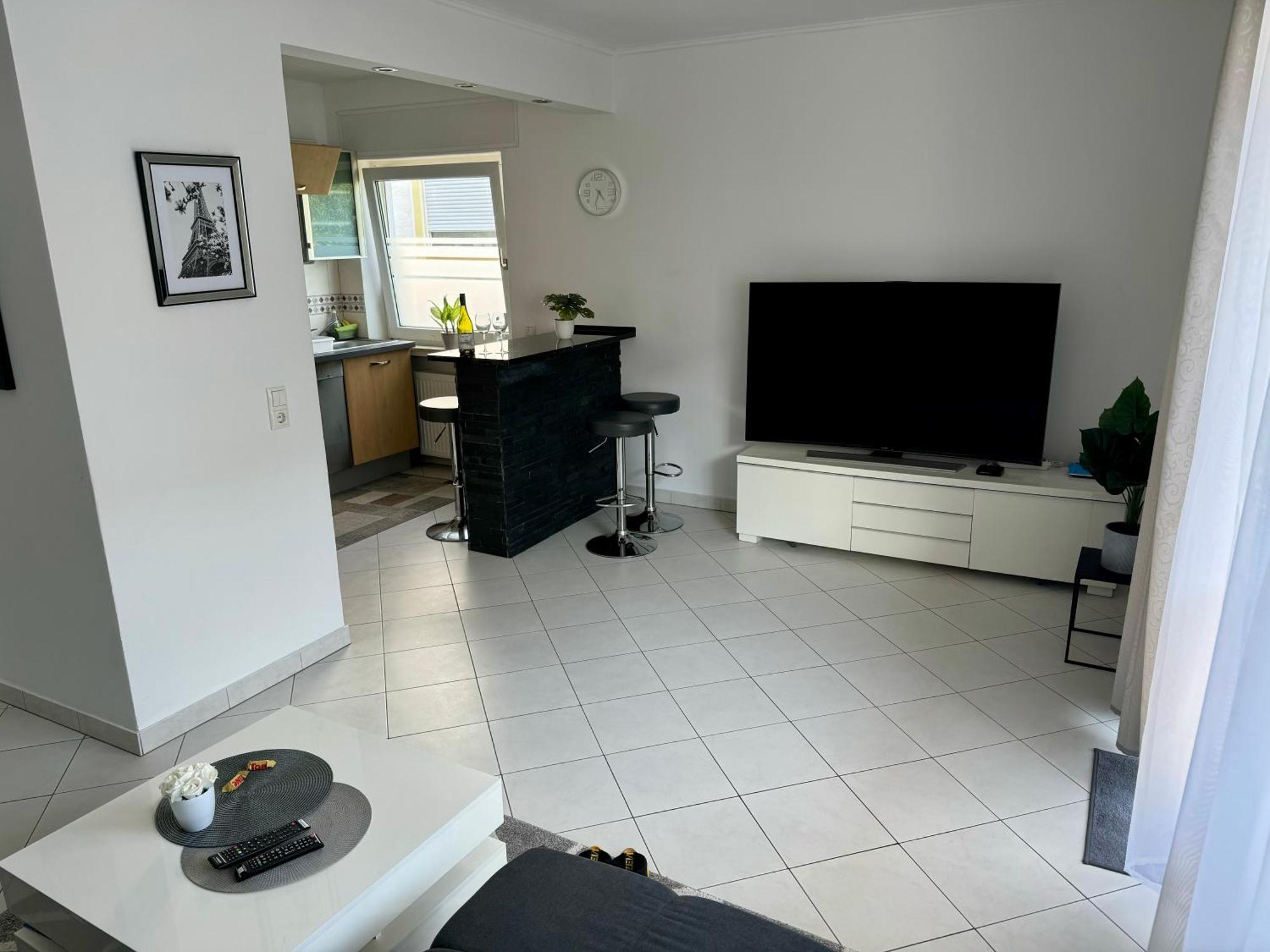 Traumhafte Kurstadt Apartment Moderne 2Zkb Balkon Pkw Stellplatz Bad Nauheim Bagian luar foto